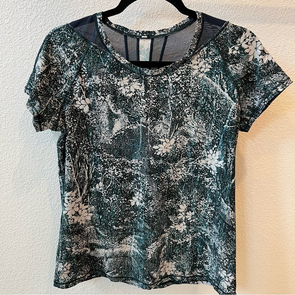 LULULEMON Seek The Heat Short Sleeve Shirt